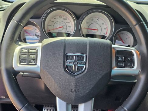 Used 2014 Dodge Challenger R/T RWD image 18
