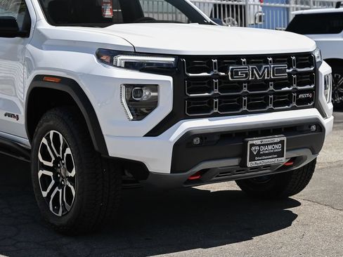 New 2026 GMC Canyon AT4 w/ Nightfall Edition AWD/4WD image 10
