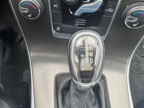 Used 2013 Volvo S60 T5 image 21