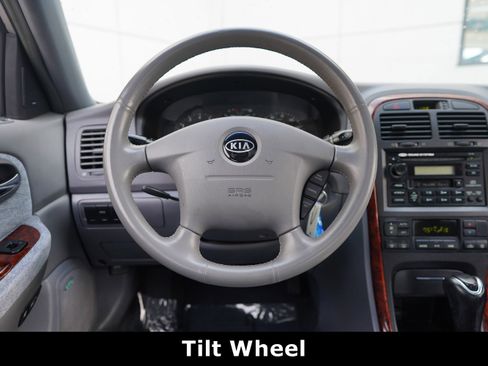 Used 2005 Kia Optima EX image 9