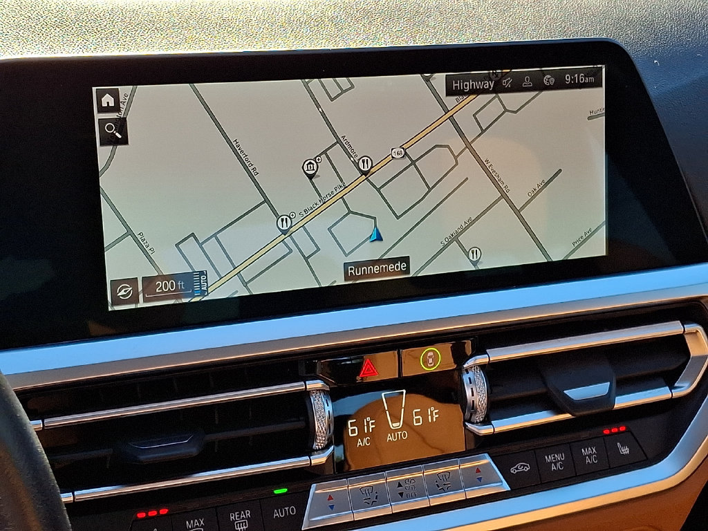 Used 2021 BMW 330e xDrive w/ Premium Package AWD/4WD image 21