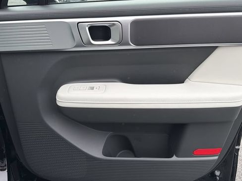 New 2026 Hyundai Santa Fe SEL FWD image 2