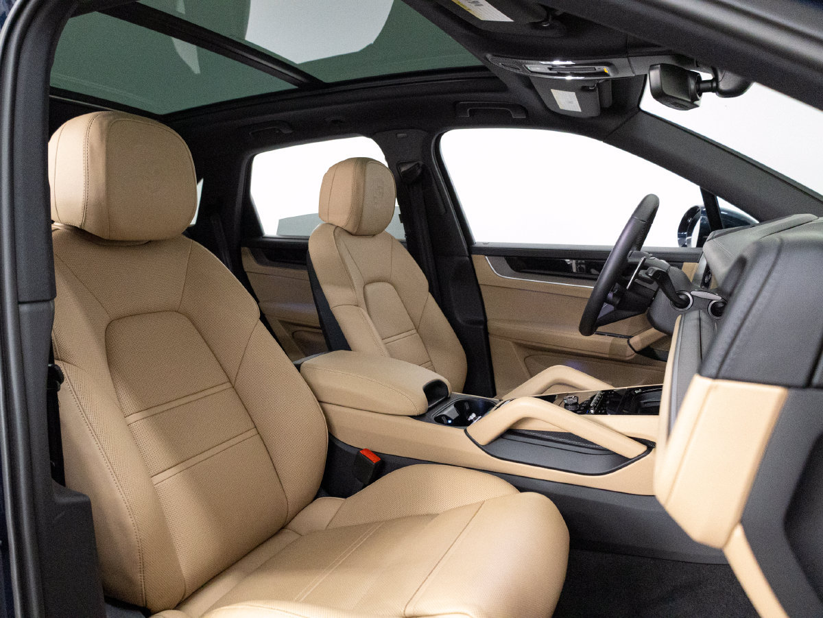 Certified 2026 Porsche Cayenne S AWD/4WD image 36