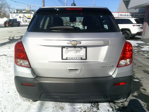 Used 2016 Chevrolet Trax LS image 4