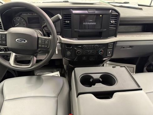New 2026 Ford F250 XL w/ XL Chrome Package image 17