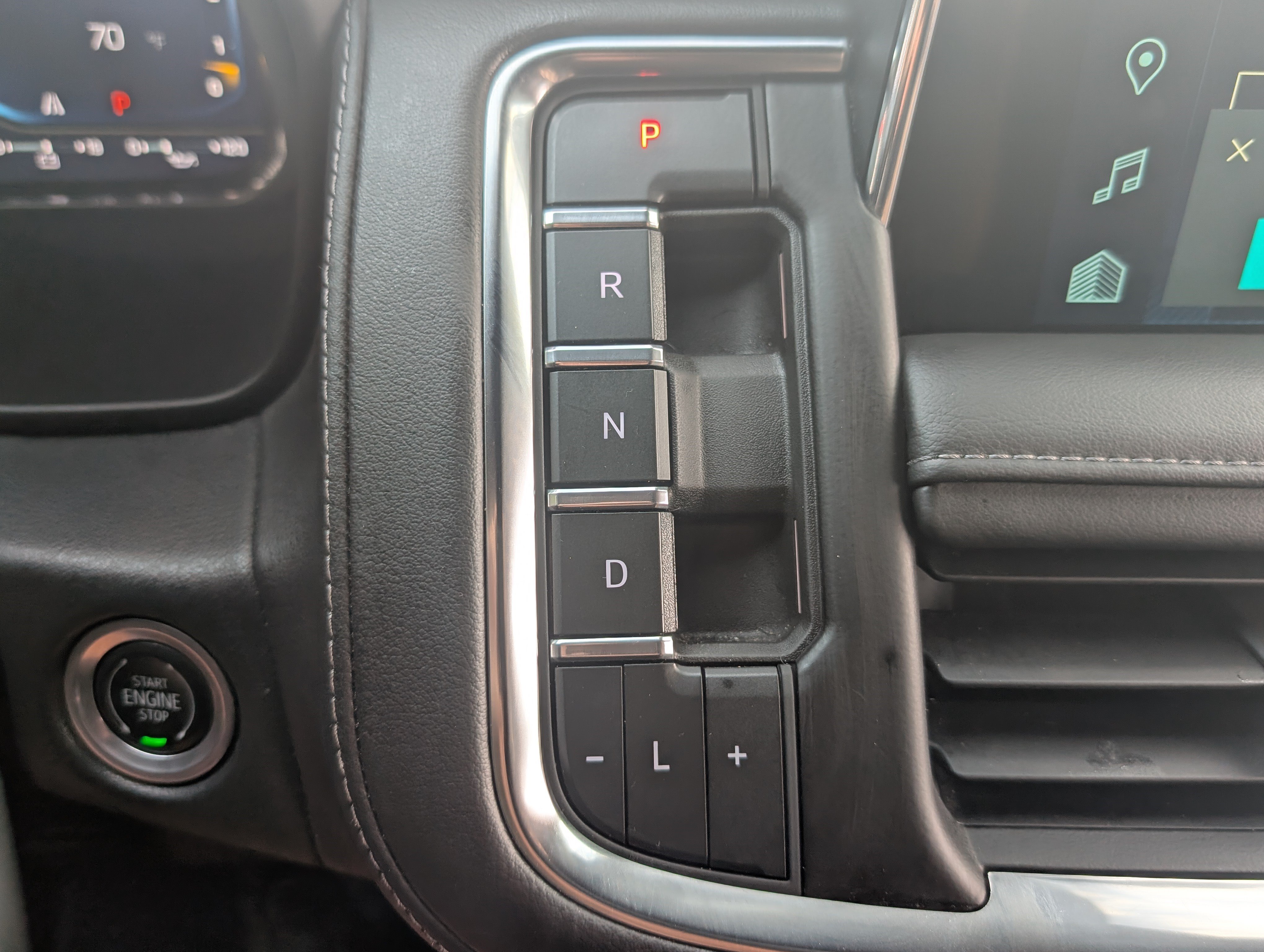 Used 2023 Chevrolet Tahoe LT w/ Luxury Package RWD image 32