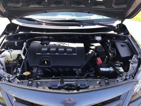 Used 2012 Toyota Corolla S image 48