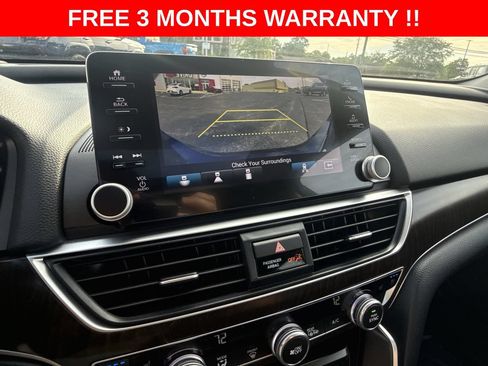 Used 2021 Honda Accord Touring image 18