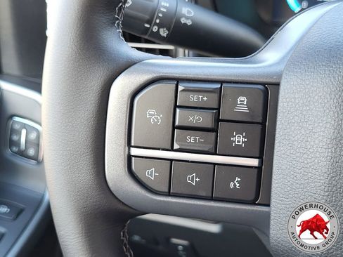 New 2026 Ford F250 Lariat w/ Black Appearance Package image 30