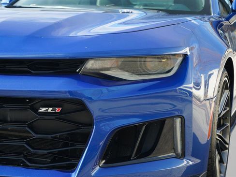Used 2019 Chevrolet Camaro ZL1 image 32