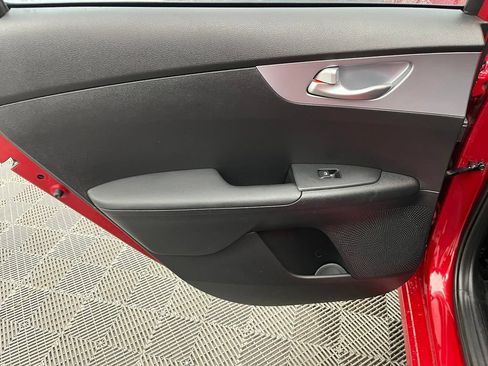 Used 2023 Kia Forte LXS FWD image 29