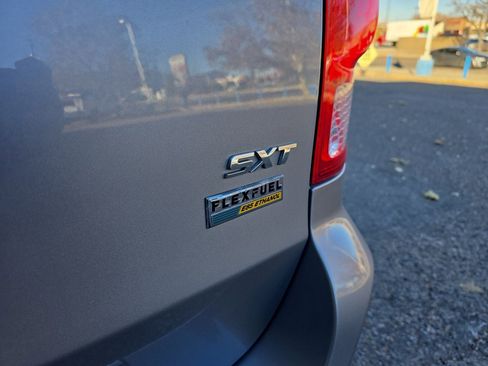 Used 2016 Dodge Grand Caravan SXT w/ Rear Park Assist Package image 11