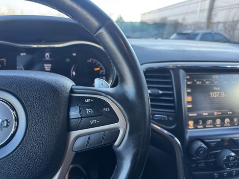 Used 2015 Jeep Grand Cherokee Altitude image 23