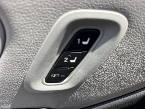 Used 2025 Honda Pilot EX-L image 21