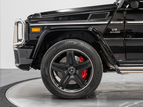 Used 2015 Mercedes-Benz G 63 AMG G 63 AMG 4MATIC image 32