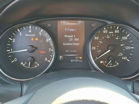 Certified 2018 Nissan Rogue Sport SV image 20