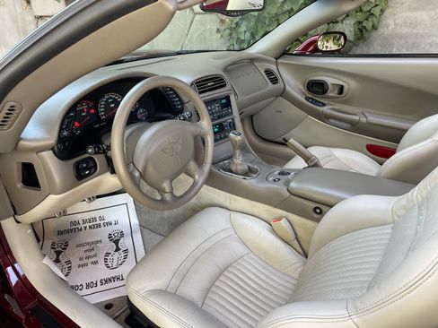 Used 2003 Chevrolet Corvette Convertible w/ Preferred Equipment Group1 RWD image 3
