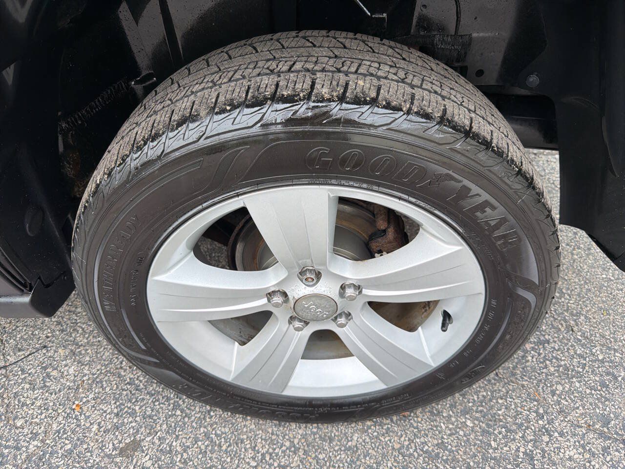 Used 2014 Jeep Patriot Latitude AWD/4WD image 29