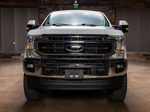 Used 2021 Ford F250 Lariat w/ Lariat Value Package image 2