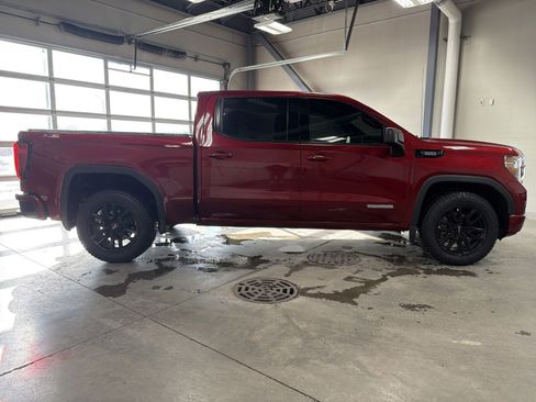 Used 2022 GMC Sierra 1500 Elevation image 9