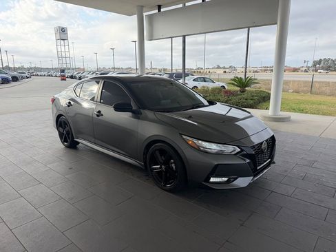 Used 2023 Nissan Sentra SR w/ Midnight Edition Package image 3