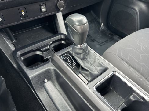 Used 2017 Toyota Tacoma TRD Off-Road w/ Tow Package image 20