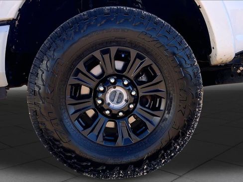 Used 2022 Ford F250 Lariat w/ Tremor Off-Road Package AWD/4WD image 11