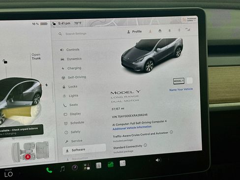 Used 2024 Tesla Model Y Long Range AWD/4WD image 18