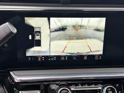 Used 2024 GMC Sierra 2500 Denali w/ Denali Reserve Package image 36