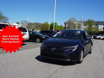 Used 2025 Toyota Corolla LE