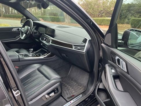 Used 2020 BMW X7 xDrive40i w/ M Sport Package image 10