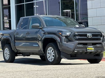 Used 2025 Toyota Tacoma SR5