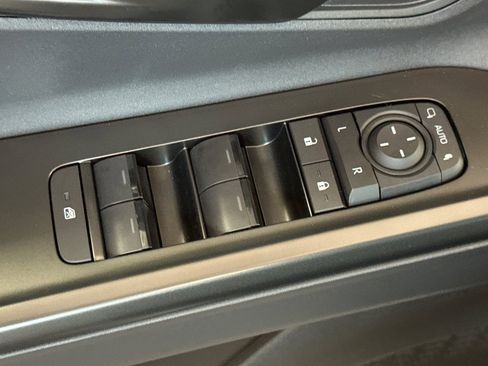 New 2026 Toyota C-HR AWD/4WD image 12
