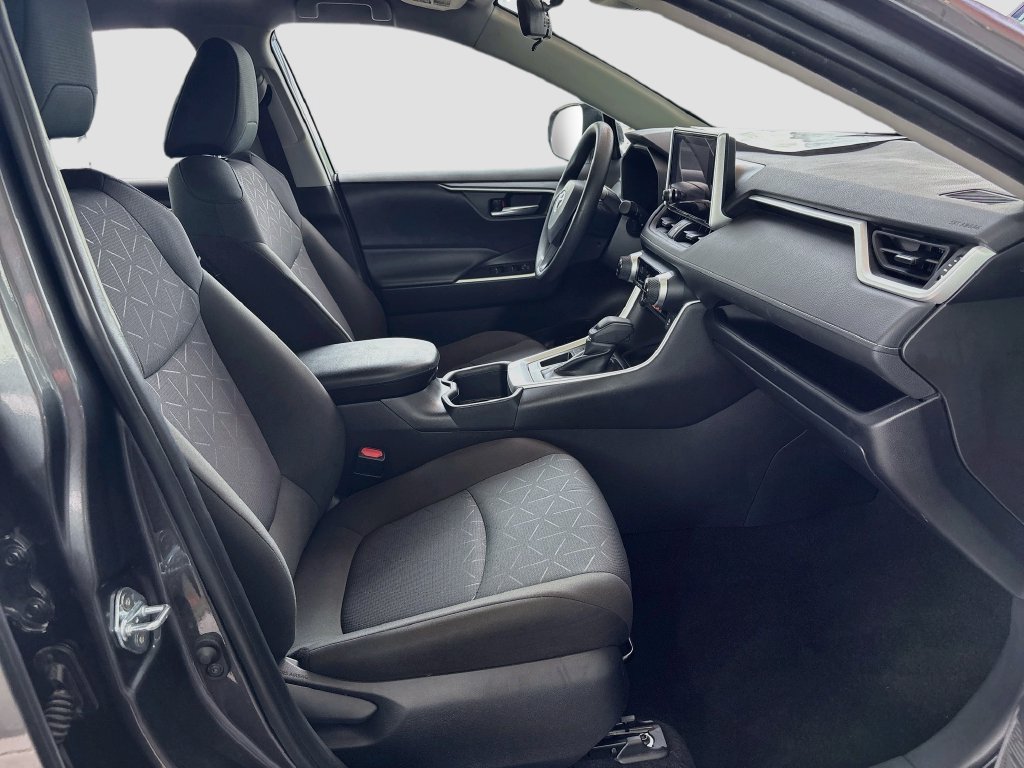 Certified 2025 Toyota RAV4 XLE FWD image 19