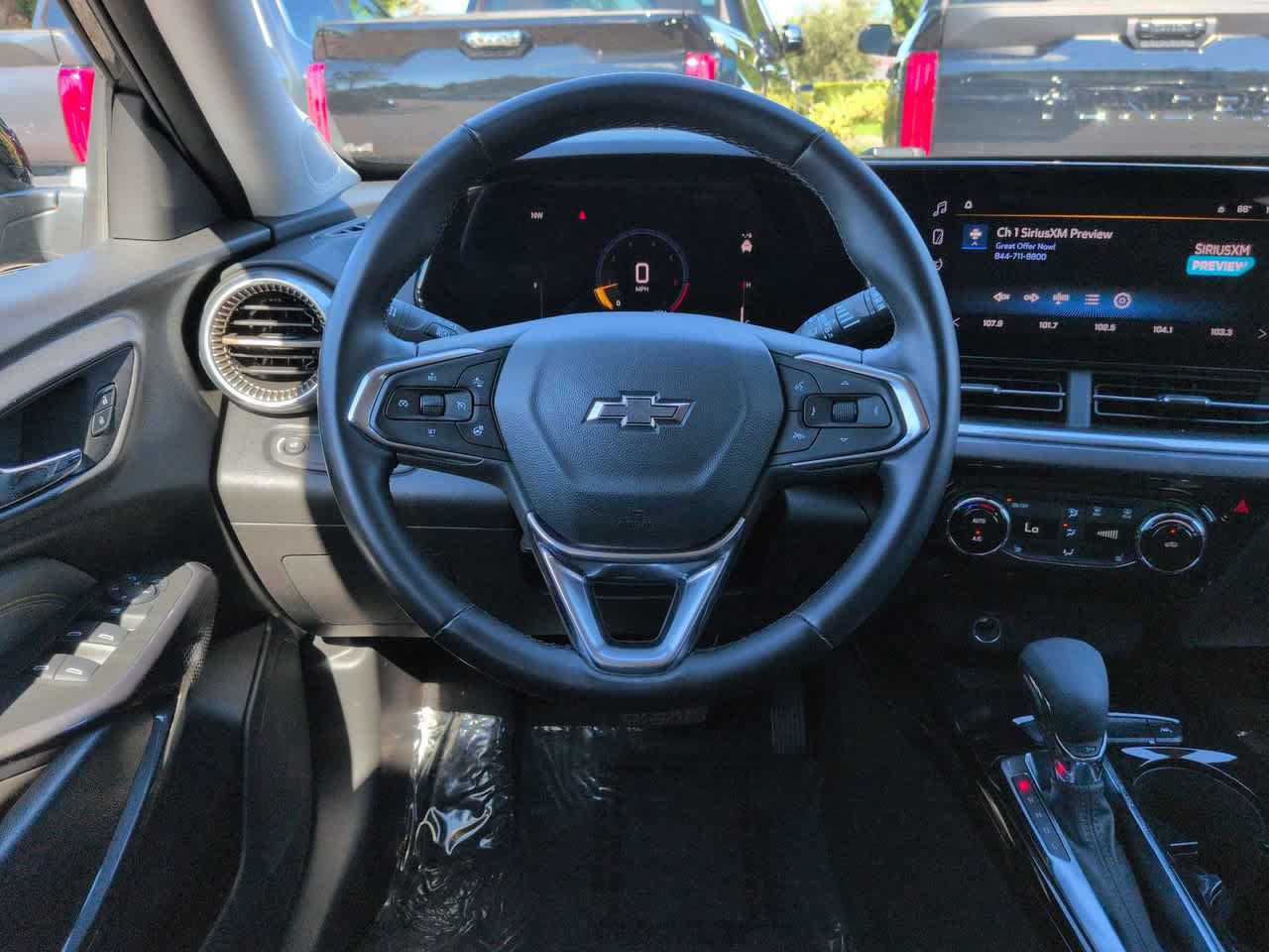 Used 2024 Chevrolet Trax ACTIV w/ Sunroof Package FWD image 15