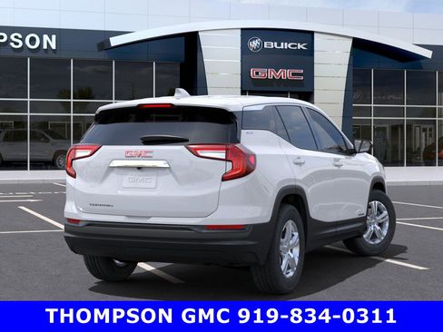 New 2023 GMC Terrain SLE image 4