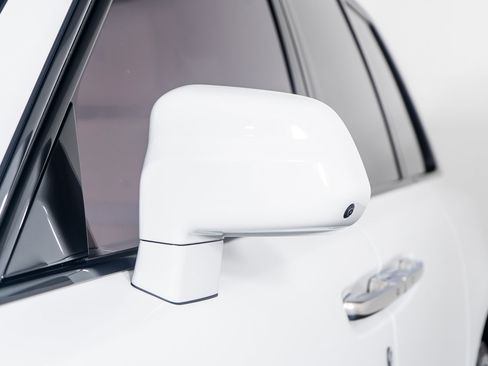 Used 2023 Rolls-Royce Cullinan Black Badge image 24