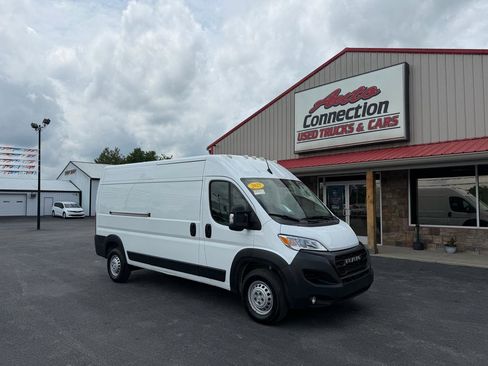 Used 2025 RAM ProMaster 2500 w/ Convenience Group FWD image 1