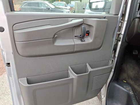 Used 2014 Chevrolet Express 1500 LT w/ LT Preferred Equipment Group image 14