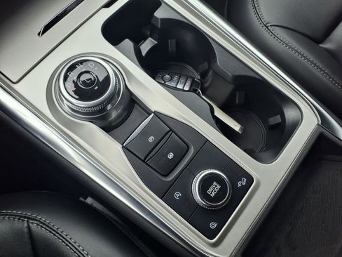 Used 2023 Ford Explorer XLT w/ Equipment Group 202A image 20