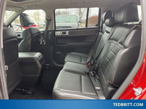 Used 2024 Hyundai Santa Fe Limited image 13