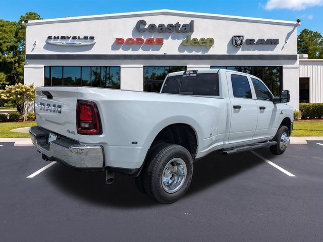 New 2026 RAM 3500 Tradesman AWD/4WD image 4