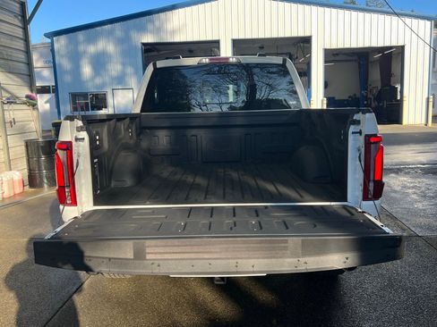 Used 2025 Ford F150 Lariat w/ Equipment Group 502A High image 7