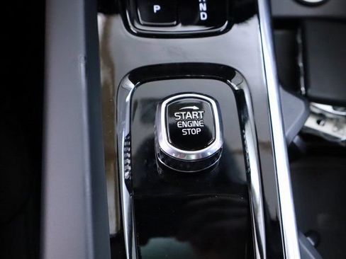 New 2025 Volvo XC60 T8 Plus w/ Protection Package Premier AWD/4WD image 5