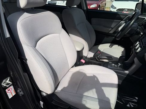 Used 2017 Subaru Forester 2.5i w/ Popular Package #2A AWD/4WD image 36