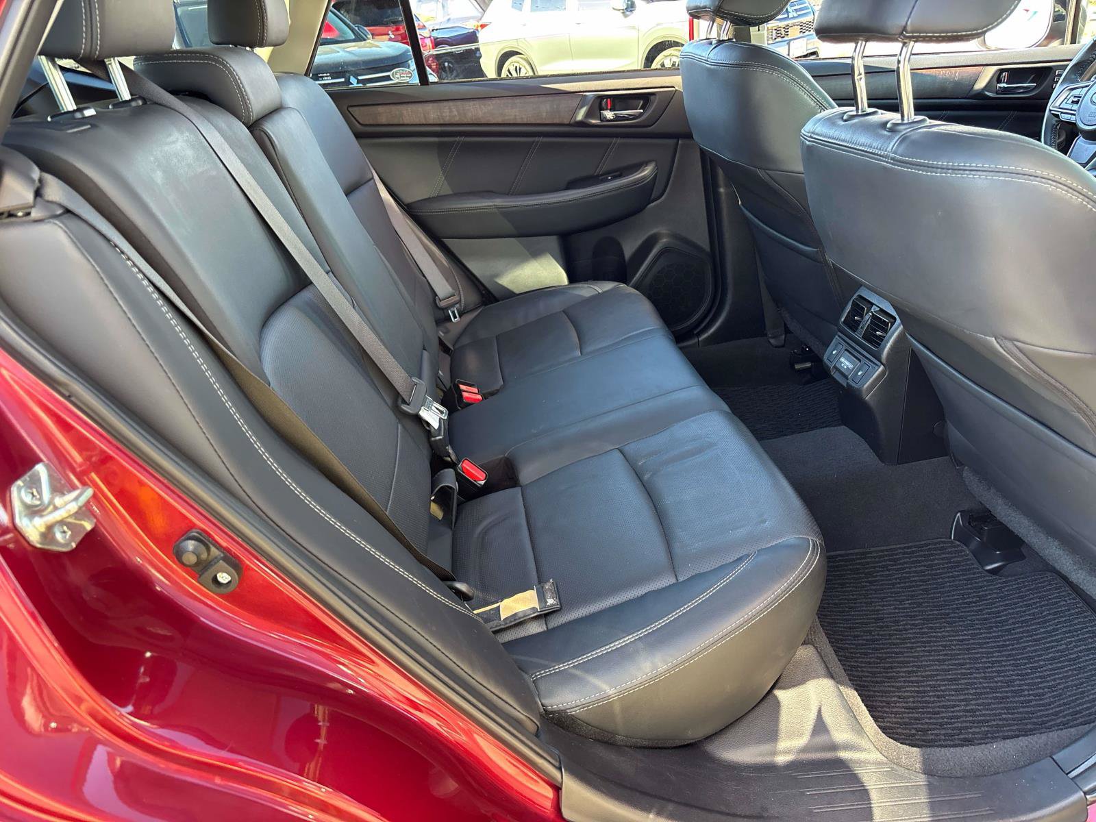 Used 2018 Subaru Outback 2.5i Limited AWD/4WD image 17