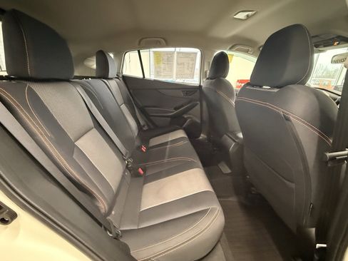 Used 2021 Subaru Crosstrek 2.0i Premium image 16