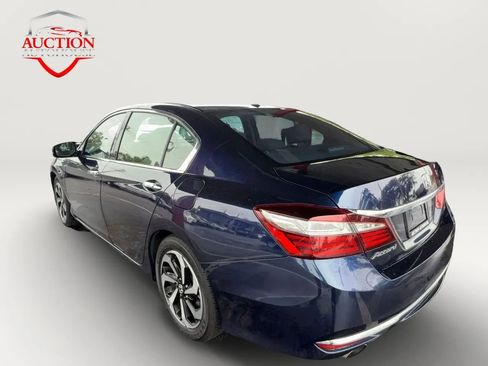 Used 2017 Honda Accord EX-L image 4