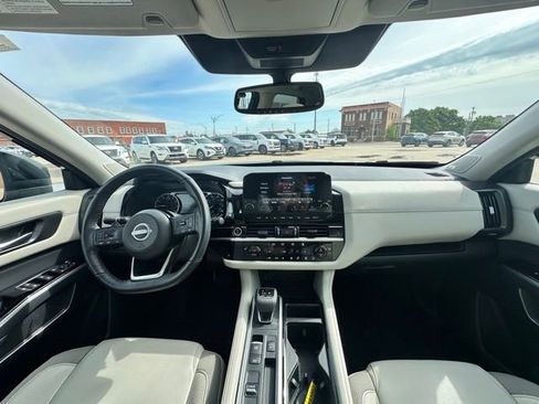 Certified 2022 Nissan Pathfinder SL w/ SL Premium Package image 30