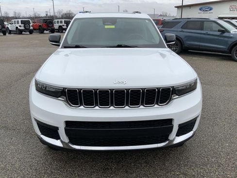 Used 2023 Jeep Grand Cherokee L Limited image 3